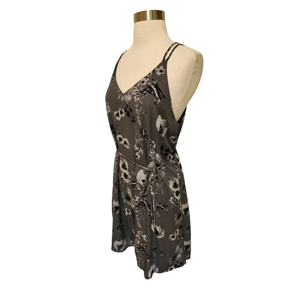 Maurices Gray Short Dress Size Medium Floral Print Spaghetti Straps - Picture 5 of 8